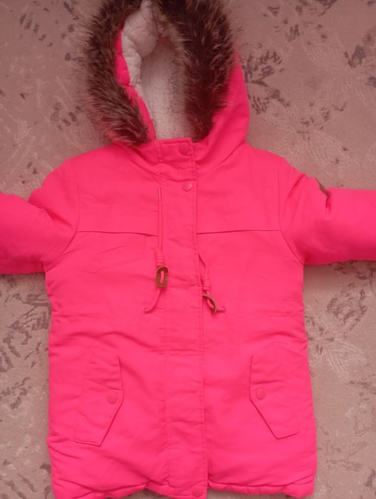Продам комплект куртка и комбинезон на рост 116