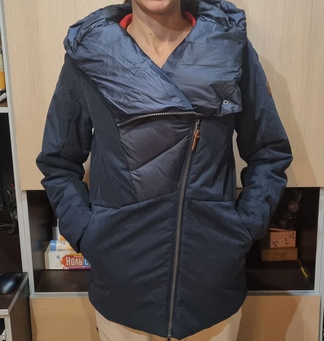 Продам куртку в отличном состоянии