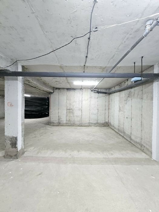 Паркомясто в идеалния център на Гр. Русе