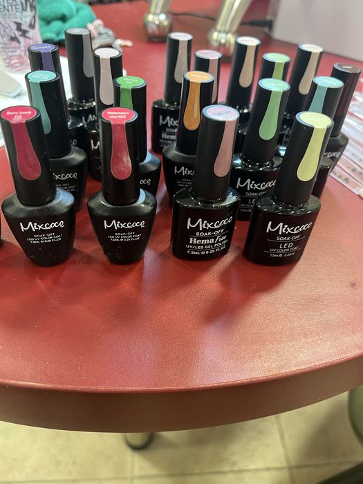 Гел лакове ползвани малко