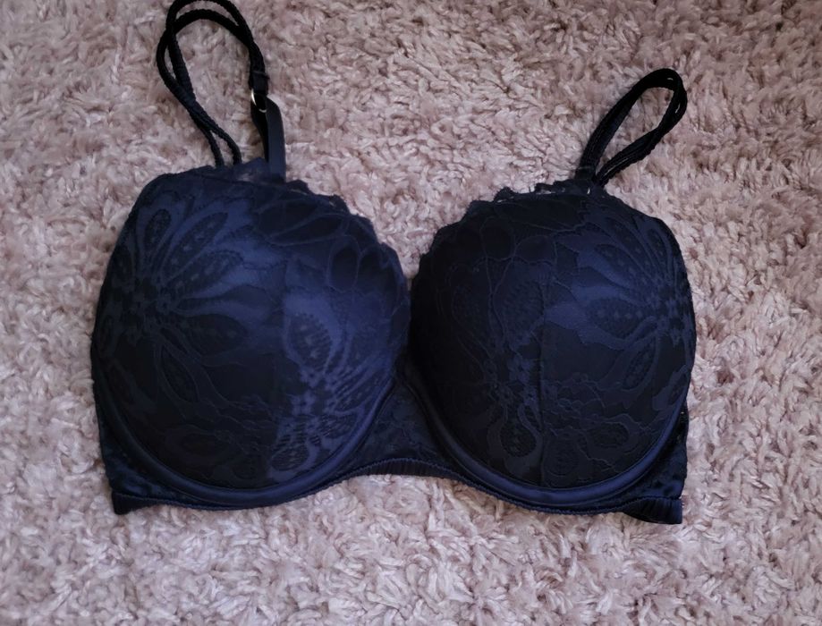 Нови сутиени push-up Hunkemöler и Primark