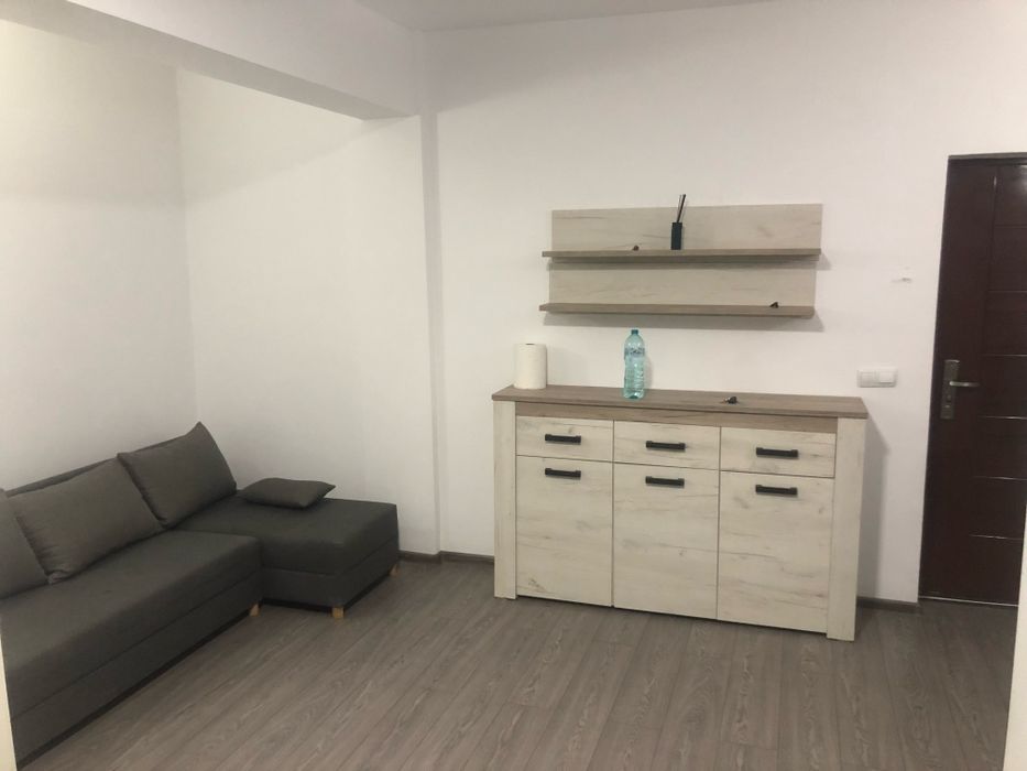 Închiriez apartament cu o camera zona Pronto