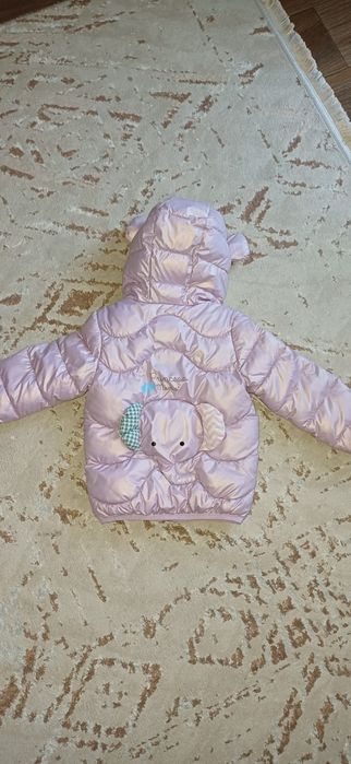 Курточка на девочку