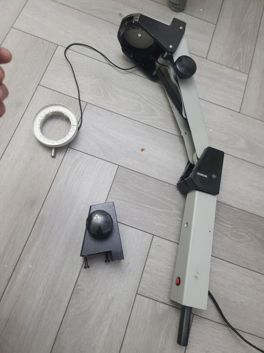 Штатив для микроскопа со встроенной подсветкой афигительный!