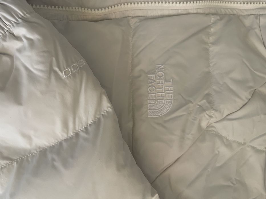 Куртка-пуховик с капюшеном