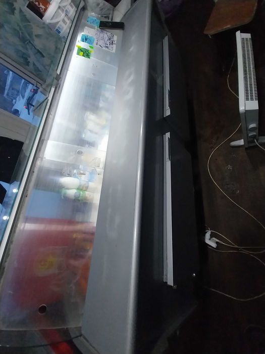 витрина морозильная