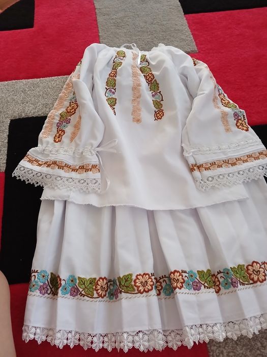 Costume populare traditionale