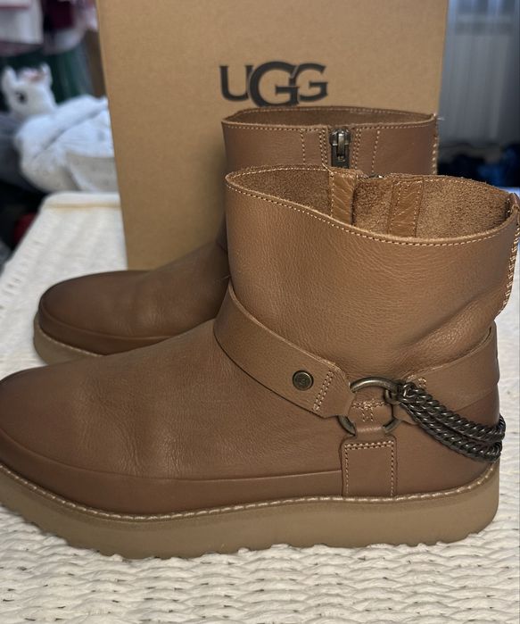 Ботуши UGG кафяви