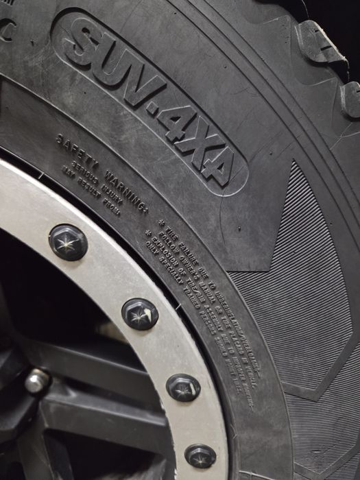 Продам шины 265 на 65 на 17