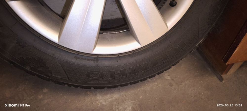 Резина зимняя с Дисками Kumho 235/60 R18