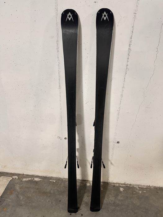 Schiuri  volkl 1700cm
