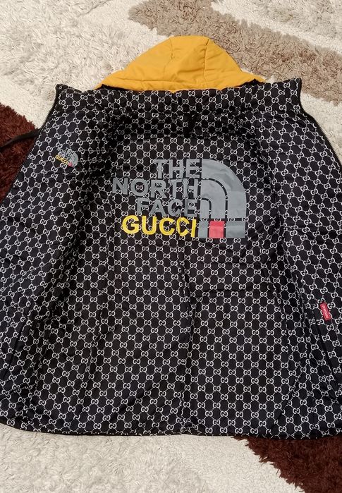 Продам демисезонную куртку