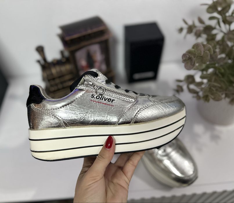 Adidasi dama S. oliver cu platforma