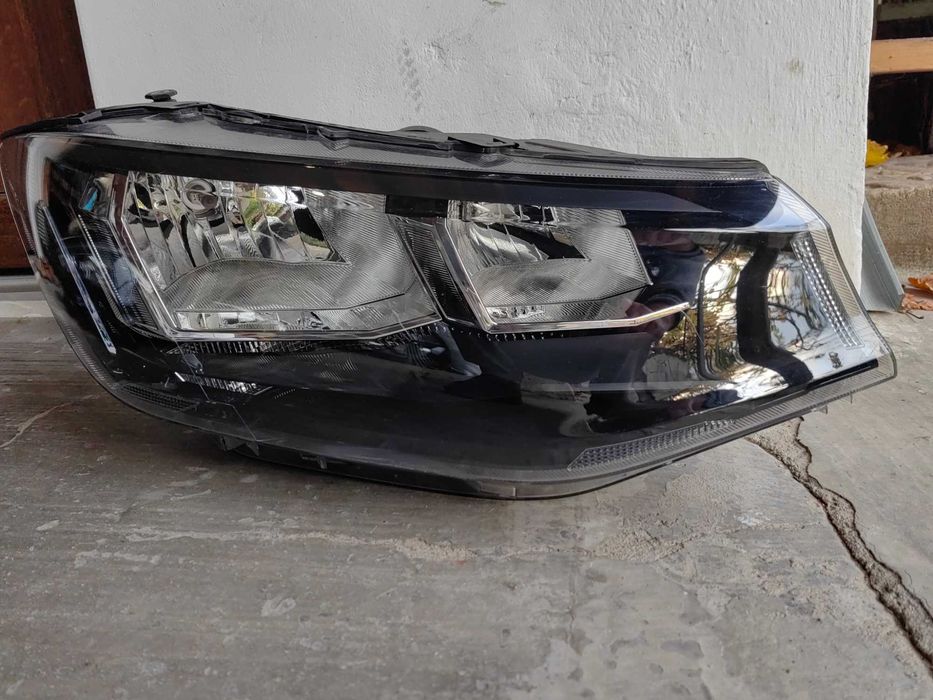 Фар VW Caddy 20-22г. Десен / Фар Фолксваген Кади/ Фар Кади Оригинален