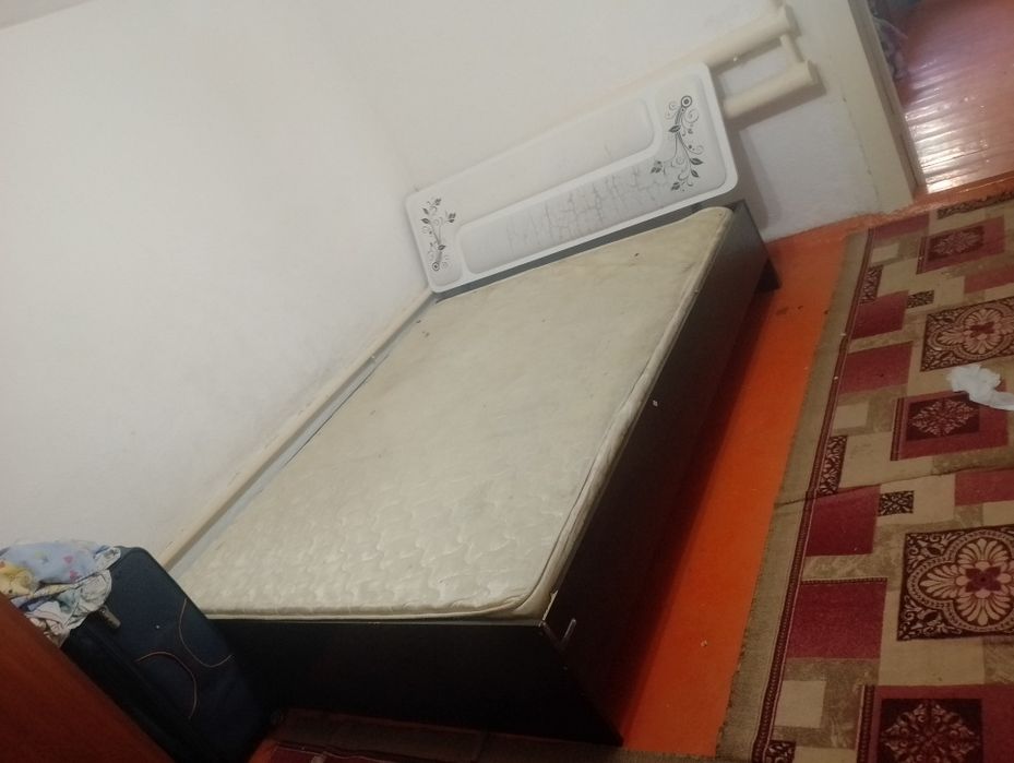 Продается кровать двух спалка