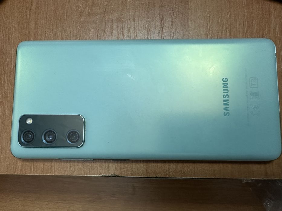 Продам сотовый телефон