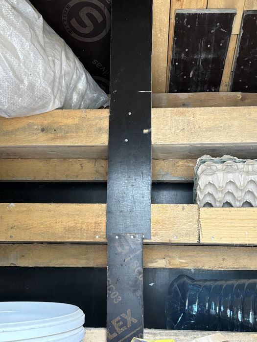 Voliera din lemn, acoperis tabla-ideala pentru porumbei