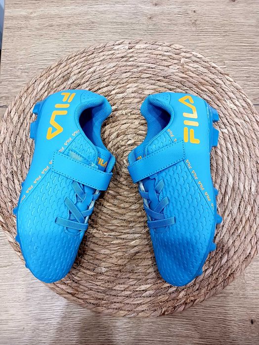 Чисто нови  детски бутонки на Filа