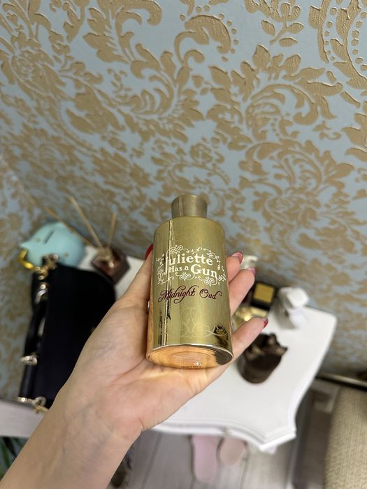 Midnight oud Guliette has a gun