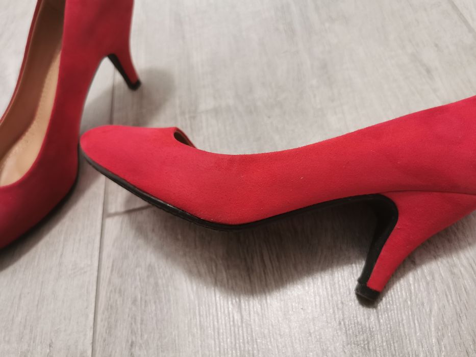 Pantofi cu toc dama