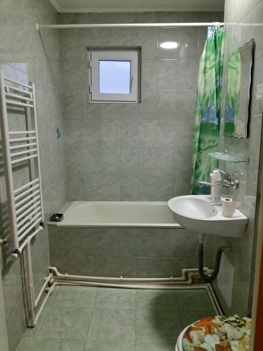 Apartament 2 camere de inchiriat cartier armatei etaj 1