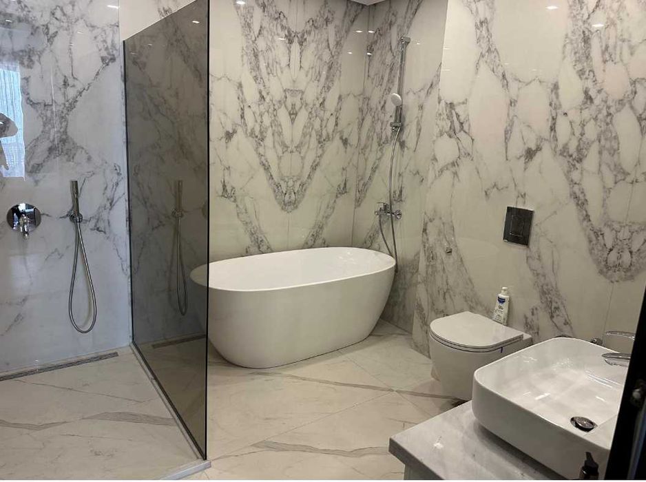 Дава се под наем Двустаен апартамент в к.к. Слънчев ден - 152 кв.м за 1495.83 € - Снимка #13