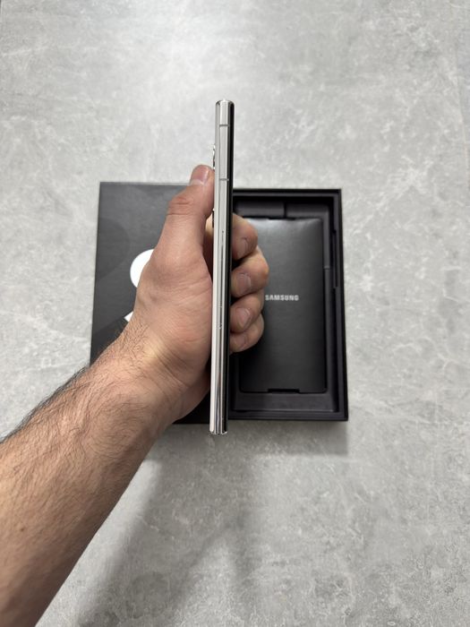 Samsung Galaxy S22 Ultra 8/128GB