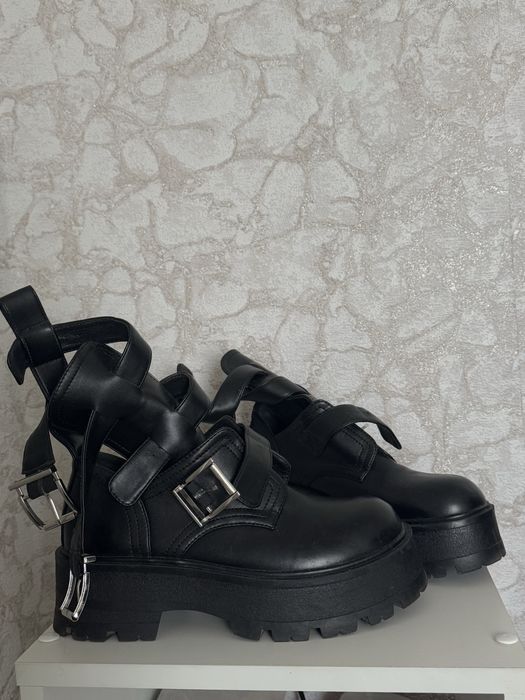 Ботинки женские  осенние