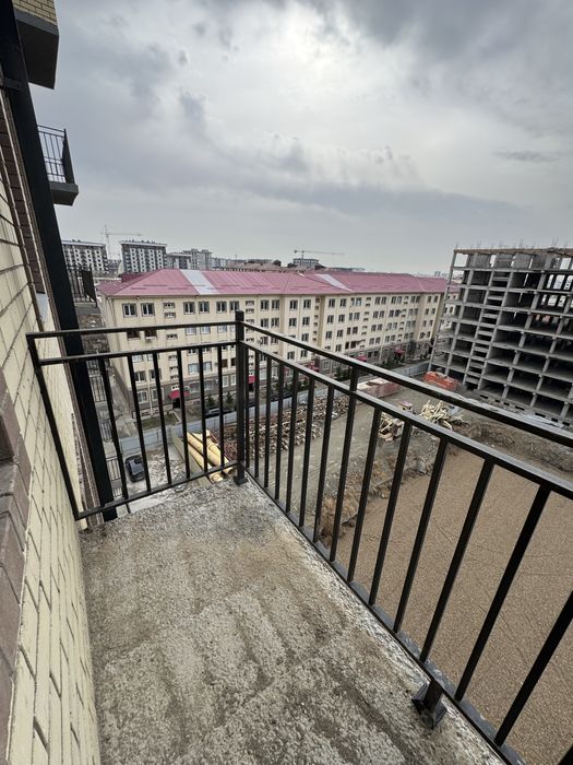 Gorgazda 1 xonalik karobka uy sotiladi