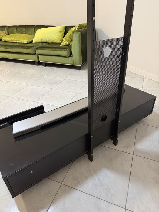 Тумба под телевизор с креплением