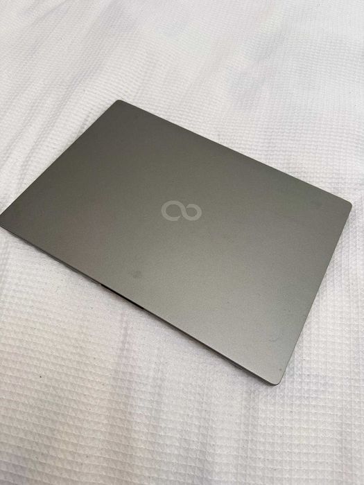 Fujitsu LifeBook U7613 | i5-1335U 13th Gen | 16GB RAM | 512GB SSD | 16" WUXGA
