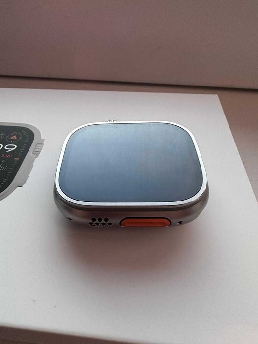 Apple Watch Ultra 2, GPS+ Cellular, Carcasa titan, 49mm
