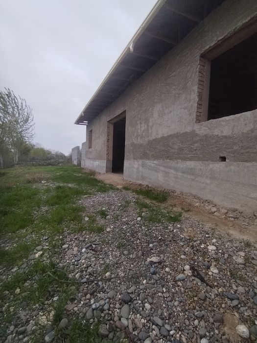 Участка сотилади 16 сутий