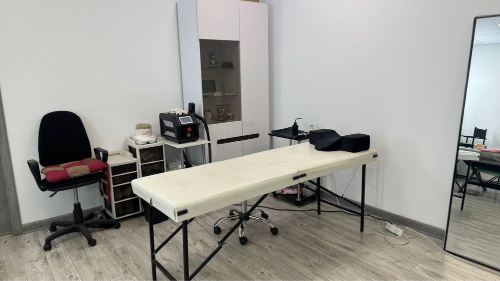 Сдается рабочее место готовое с кушеткой