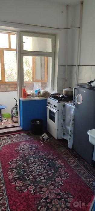 1 хоналик уй сотилади