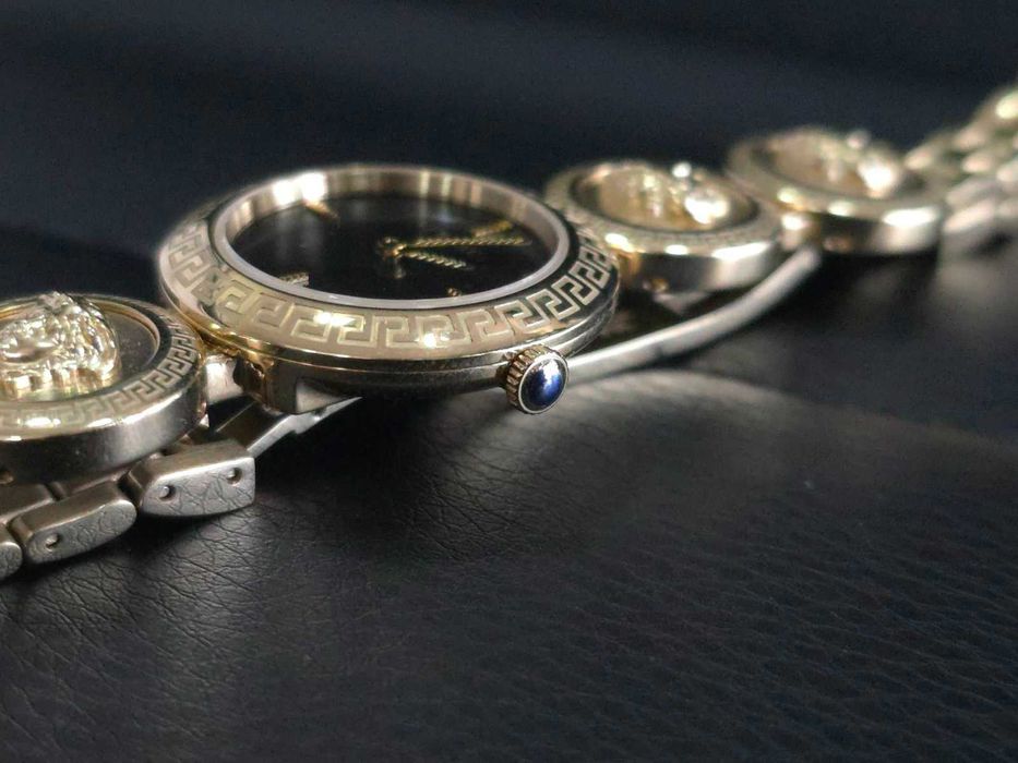 Дамски Часовник Versace Medusa Stud Icon VERF006 18