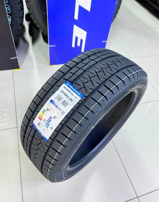 Зимние шины 235/45/18 triangle