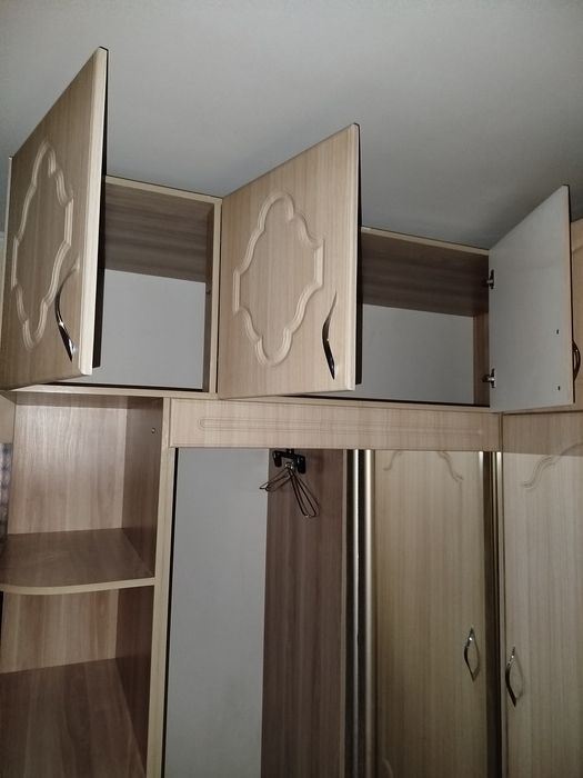 Продам шкаф большой