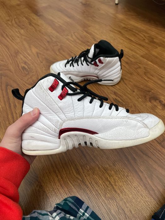 12 джорданы ( 38,5,оригинал)