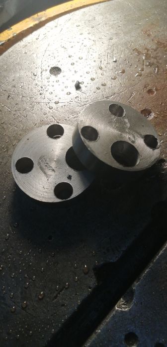 Токарь, токарные работы