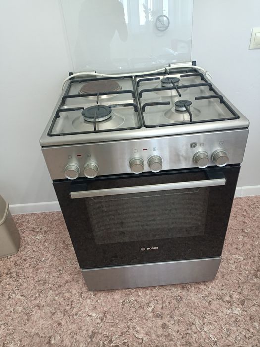 Продам газплиту Bosch