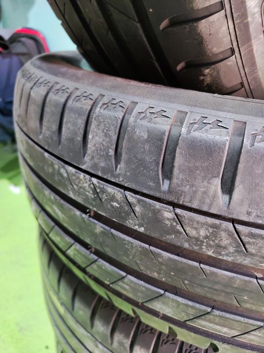 2 бр летни 235/60/18 Michelin