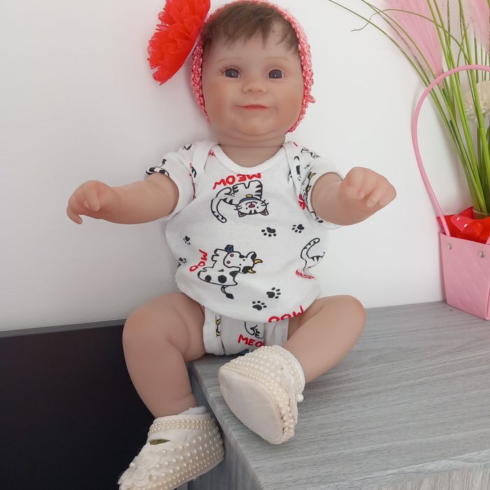 Reborn în totalitate silicon