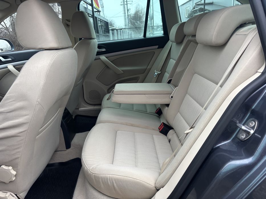 Skoda octavia 1.6 TDI 2012 euro5 xenon navigatie