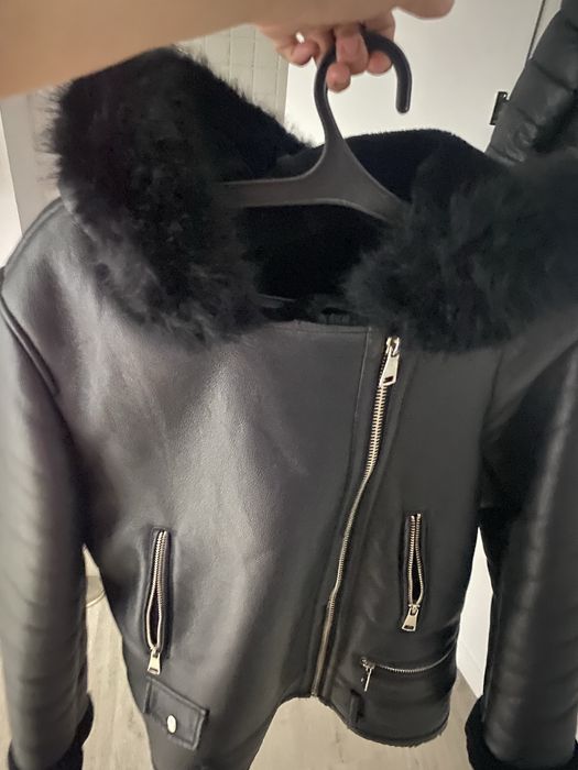 Женская зимняя дублёнк