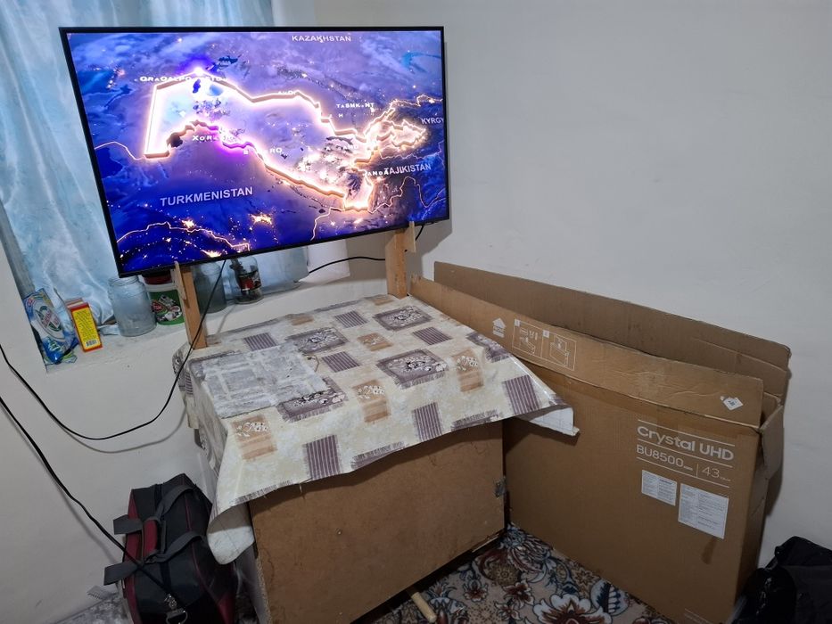 Телевизор самсунг. 43д. Смарт. 4 к. BU 8500