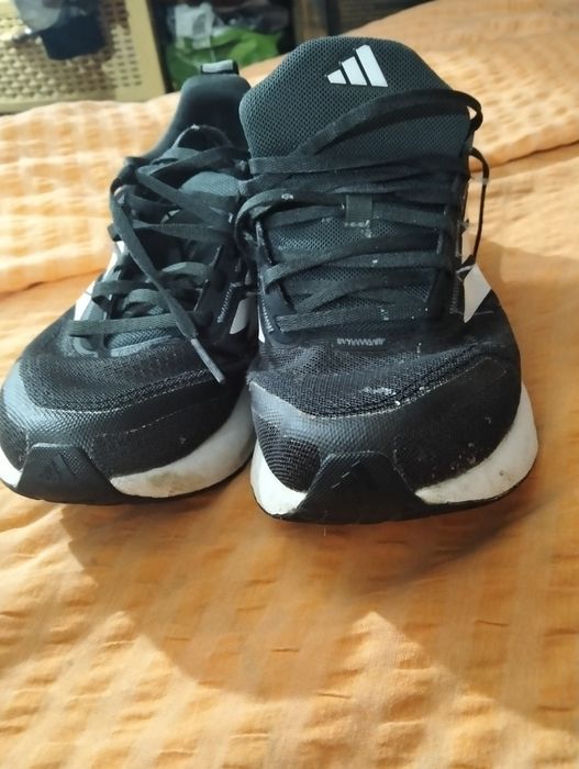 Adidași măsura 40
