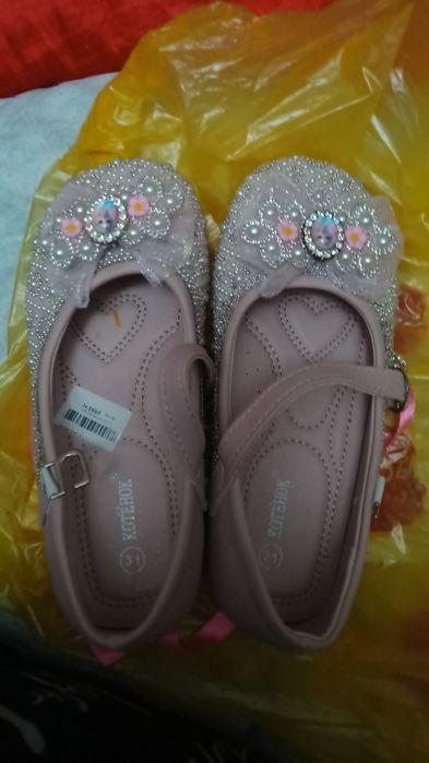 Продам новое платье