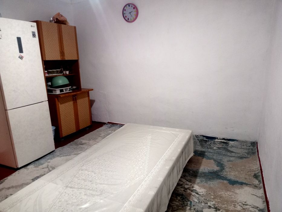 4 бөлмелі үй сатылады.