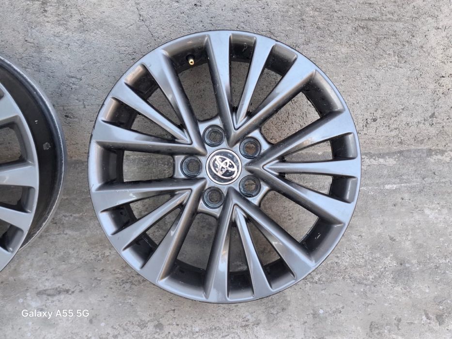 Toyota Camry 55 титанки